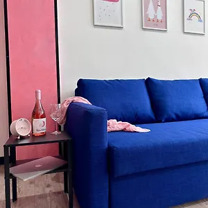 https://the-rainbow-9.sofiahotelsbg.com